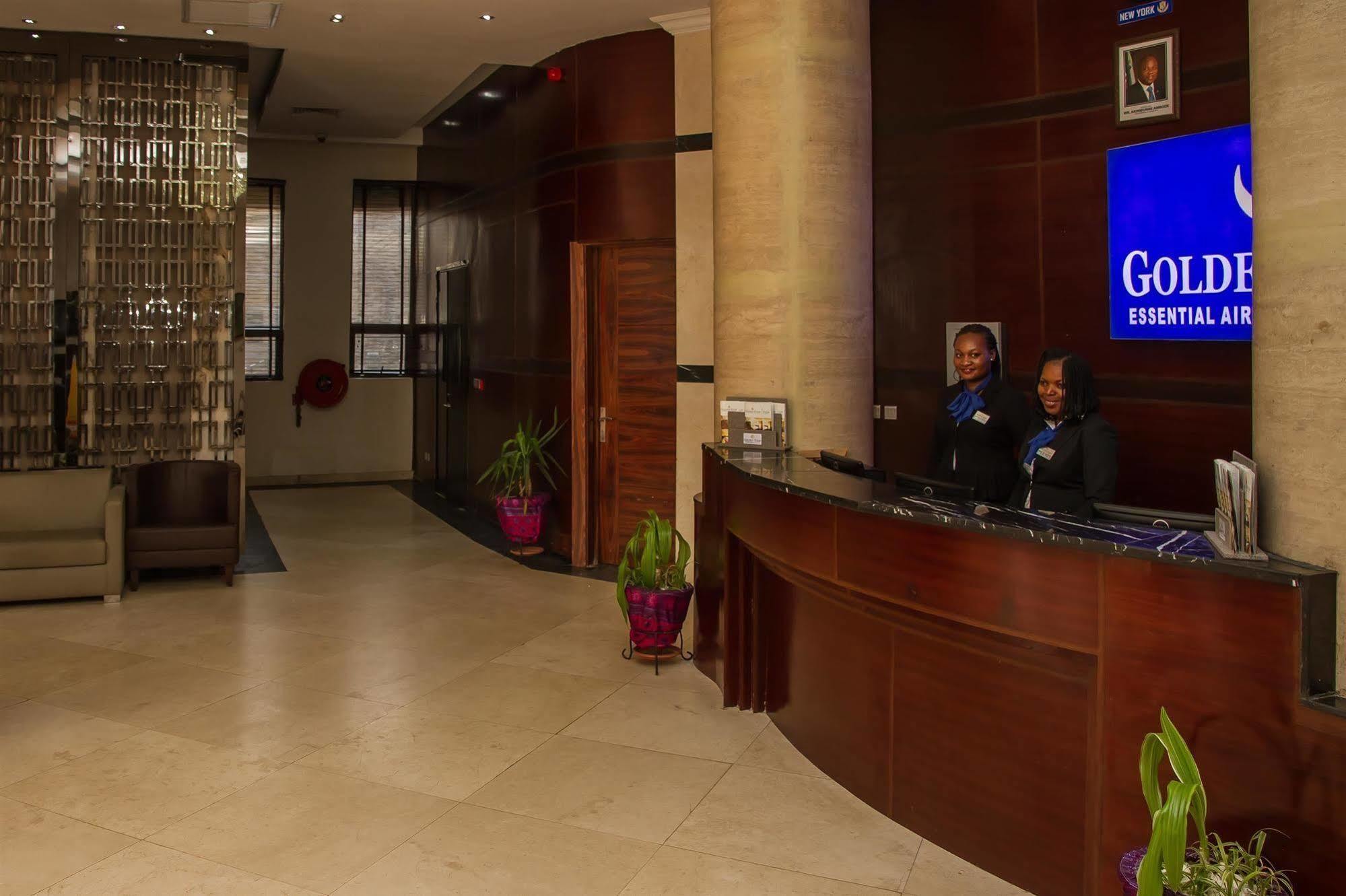 Golden Tulip Essential Lagos Airport Hotel Bagian luar foto